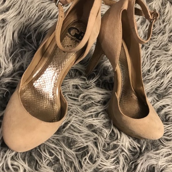 Gianni Bini Shoes - Nude heels